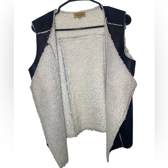 Beluah Style Faux Fur Vest Size Large - Picture 2 of 5